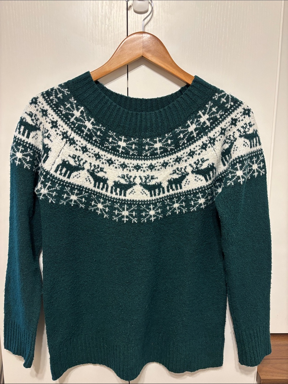 Classic Green Fair Isle Sweater with Reindeer - S